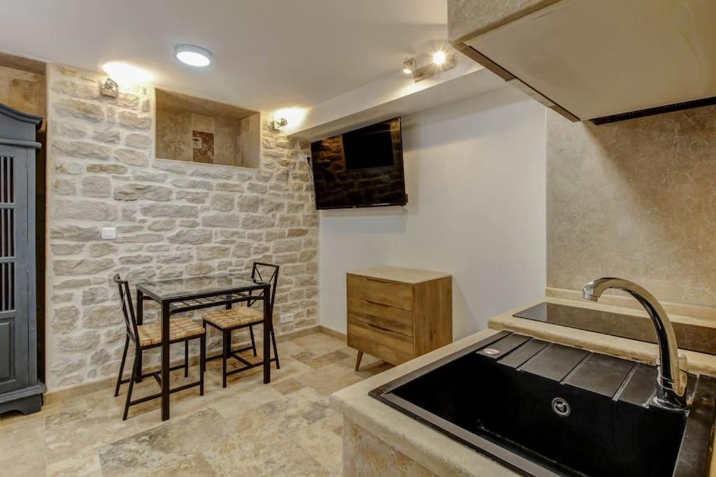 La Cachette - Topdestination-Dijon - Centre Ville - Classe 3 Etoiles 外观 照片